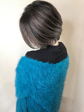 ルチカ(Luccica) 【Luccica】 外国人風バレイヤージュカラー