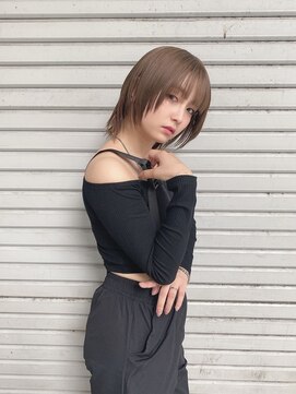 リアイス(Re:ICE) ミニウルフ/くすみブルー/流れるレイヤー/インナーハイライト