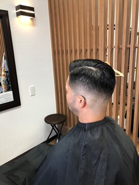 プラット(Platte) スキンフェード