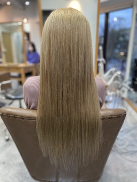 フツーロ 栄(FUTURO) ハイトーンギャル!!