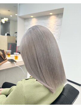 アリープパロット(ALEAP parrot) 艶髪ホワイト◇【ALEAP parrot/多賀】