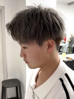 リップス 栄(LIPPS)&nbsp;ブリーチカラーハイトーンペールアッシュアップバングショート