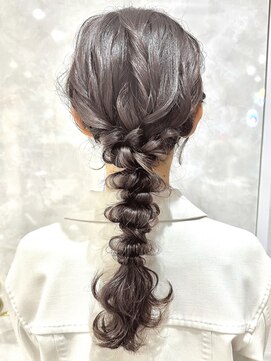 エルバイラビス 大宮(elu by lovis) 《ゆい》編みおろし/結婚式ヘア/前髪パーマ/グレーベージュ