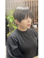 リリ(RiRi)&nbsp;タイトショート