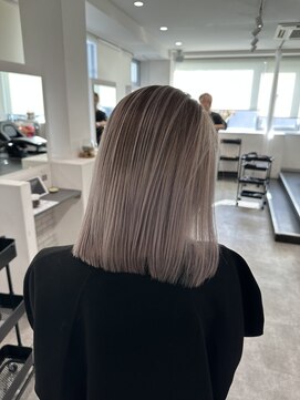 カラ ヘアーサロン(Kala Hair Salon) ハイライトバレイヤージュダブルカラーケアブリーチ20代30代