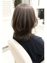 イルヘアーガーデン(illu hair GARDEN) 大人女子抜け感レイヤー×ナチュラルアッシュブラウン
