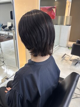 シャンプーボーイエイムス(SHAMPOO BOY aims) 大人レイヤーボブ