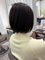 ウイ バイ ファースト 北四番丁店(u'i by first)&nbsp;ブラウンベージュ カプチーノカラー ボブスタイル