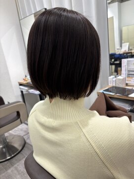 ウイ バイ ファースト 北四番丁店(u'i by first) ブラウンベージュ カプチーノカラー ボブスタイル