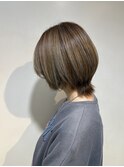 白髪ぼかしハイライト　アッシュベージュ