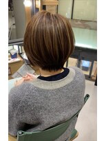 ナウアズ(now as.) 大人くびれショートxコントラスト白髪ぼかしハイライト【菅井】