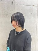 ピンクハッシュカットくびれショートヨシンモリ