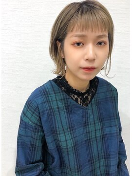 ローランド(Rowland) ショートボブ！ミルクティーベージュ！オン眉ぱっつん