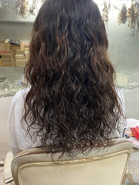 ロイジー(roijir) 【表参道 roijir】パーマ女子×ロングハードパーマ