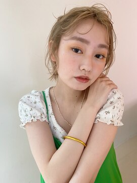 ルーイ(LOUIE) ニュアンスショートボブ / マニッシュバング