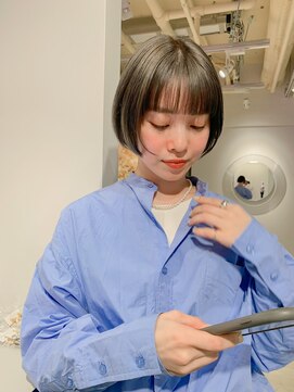 ロスタークラス(ROSTAR class) オリーブグレーなショート