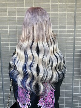 ペスカ 博多駅前店(pesca) シルバー×ネイビー×ブラック