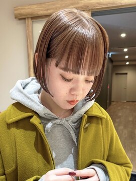 ヒビヲ(HIBIO) ショートボブタッセルボブ切りっぱなしボブハイトーンカラー韓国