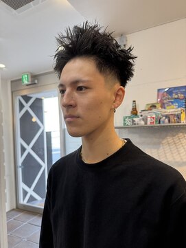 グッドプレイスアンドシング(Good Place&thing) テーパーフェードスパイキーショート