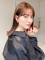 レイヤーカットシースルーバング大人ボブふんわりミディアム