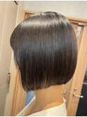 調布イルミナカラーミニボブショートカットレディース前髪なし