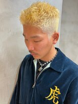 エリマ 調布(elima)&nbsp;ハイトーンとも相性の良いスパイキーショートスタイル