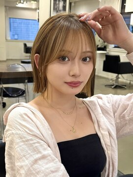 アビー(ABBEY3) シースルミニマルボブショート顔まわり外ハネ切りっぱなしボブ