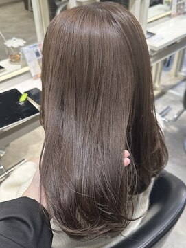 ディーエックス スリー(Dxxxx III) ウォームココアブラウン 透明感カラー 顔周りカット