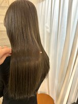 ソーイ ヘアアンドライフスタイル ショップ(SO-E HAIR&LIFESTYLE SHOP)&nbsp;やわらかいオリーブカラー