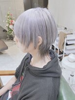 デイズ(days)&nbsp;ホワイトシルバー×ショートウルフ