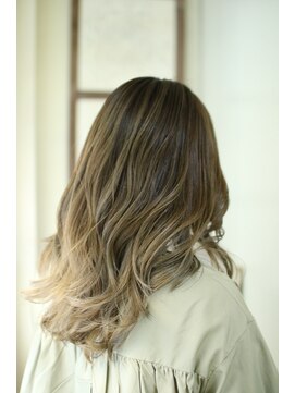 シェリー アン(cherie un) バレイヤージュ