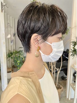 アリカ(alica) 30代40代50代/カジュアル大人ショート 地毛風カラー