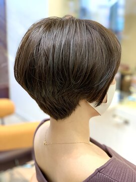 クオリス 上板橋店(QUALIS) 20代30代40代 マニッシュショート/前下がり丸みボブ/小顔