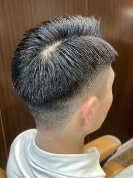 ヘアーモードキクチ 神田日銀通り店 爽やか七三