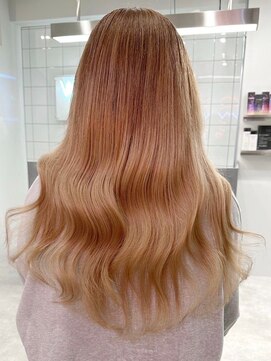 ウィコ 新宿(WICO) ブロンドベージュ[新宿駅/フェミニン/モード/ダークアッシュ]