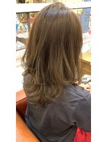 メヴィ(Mavie)&nbsp;ベージュカラー/レイヤーカット