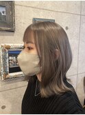 グレージュ