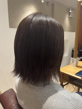 アマレット(Amaretto) 【ラベンダーアッシュ×外はねボブ】