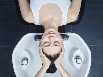 リッカ(RICCA)の写真/スッキリリフレッシュ＆頭皮ケアで美髪を手に入れて♪頭皮環境を改善しながら極上の癒し時間を…☆