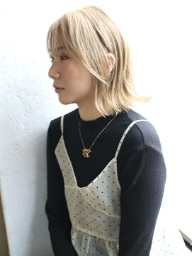 バース(BIRTH) 天神【BIRTH】前髪長め外ハネショート×ミルクティベージュ