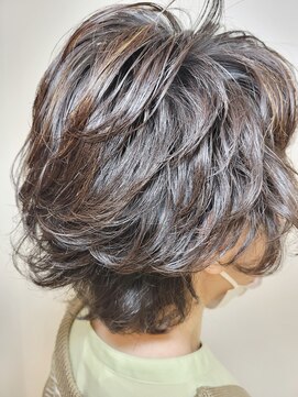 松本平太郎美容室 国立店 ショートレイヤー×パーマ×ハイライト/30代40代50代60代