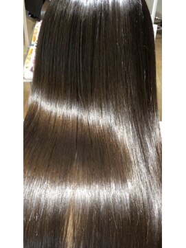 リスペクト マンボ(RESPECT MAMBO) アンブレラカラー/ウェーブパーマ/こなれミディ/前髪/豊田