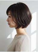 ボブの大人感を堪能。ツヤブラウンの美人色