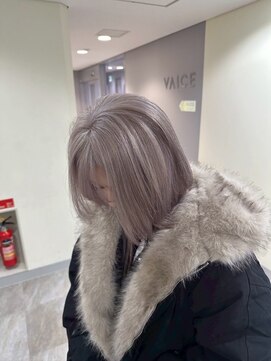 ヴァイス 新宿店(VAICE) white pink