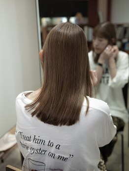 アナンダ(ananda)の写真/憧れの「艶とまとまりのあるロングヘア」に♪ダメージを軽減したカラーで髪本来の美しさを引き出す！