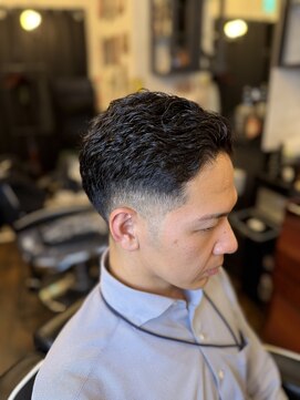 ブロートーキョーバーバーショップ 神田2nd(Bro Tokyo BARBERSHOP) ナチュラルミドルフェードスタイル！