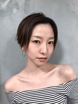 シーカ ニカイ(siika NIKAI) ワンレンショートボブ