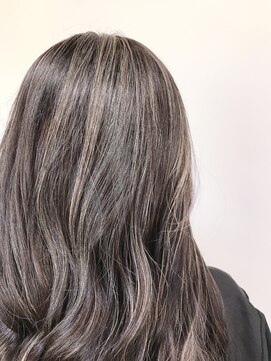 シャラ美容室 コントラストハイライト