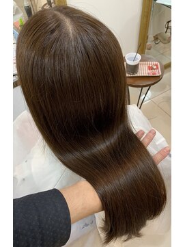 フォルテ 表参道店(FORTE) 【髪質改善】シルクの様な光沢 自社開発 プラチナストレート