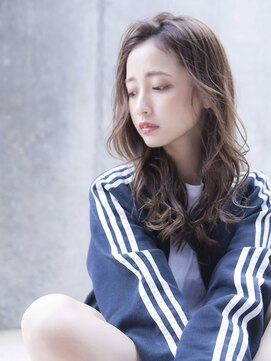 ロロ(ro-ro) 【恵比寿roro】ロング×大きめカールパーマ